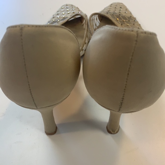 Nina Tan satin like jeweled heels size 7.5 - Picture 5 of 11